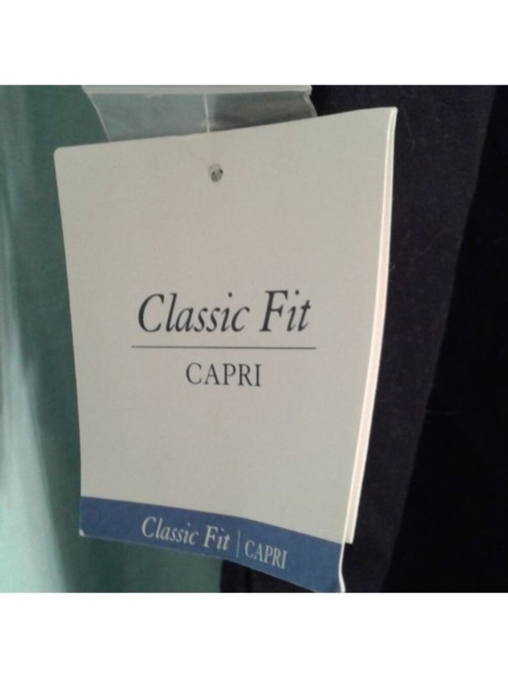Classic Fit Womens Black Capri Pants Size 22W Stretch Slimming Design NEW - Picture 8 of 8